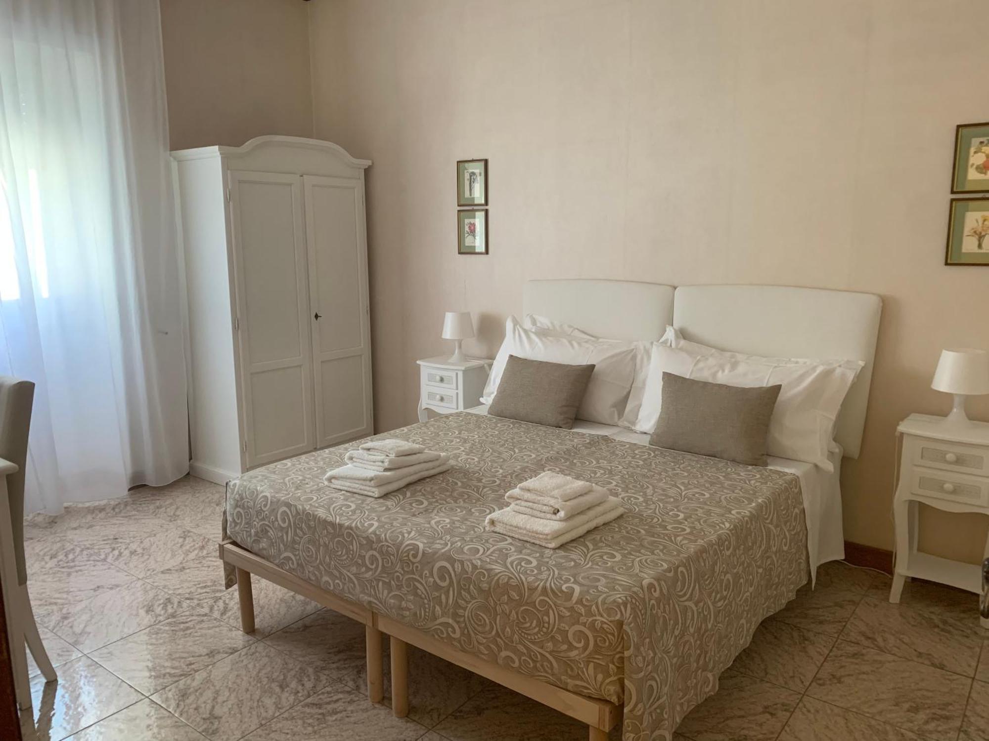 Porta Napoli Rooms Lecce Exterior photo
